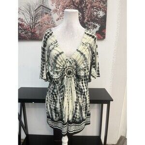 ECI New York Women’s Top Blouse V Neck Bell Sleeve Pullover Geometric Size XL